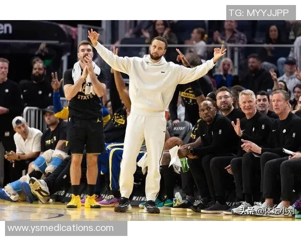 勇士新赛季NBA首战成功击败雷霆，重现冠军风采